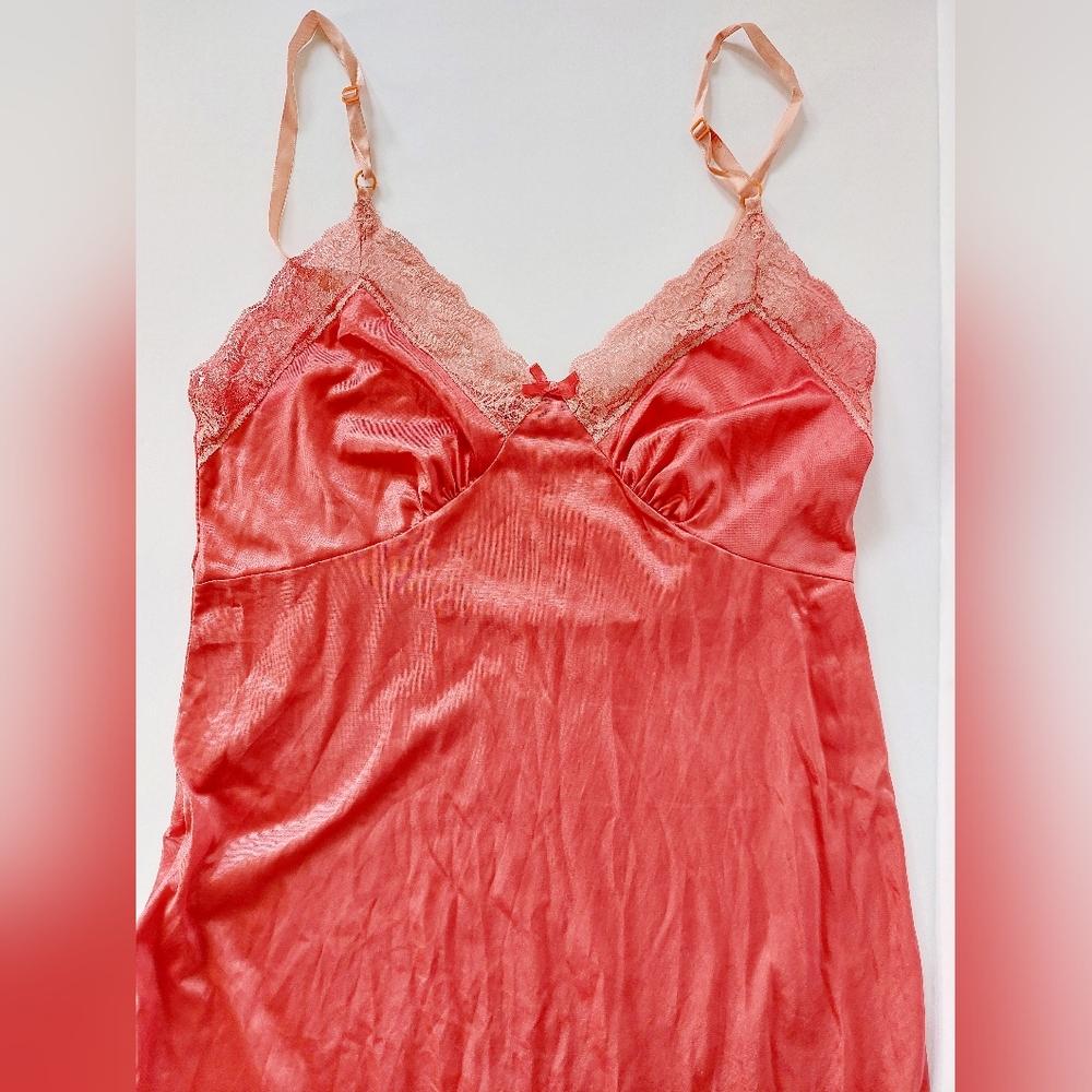 Vintage Coral Slip with Lace Details Boudoir‎